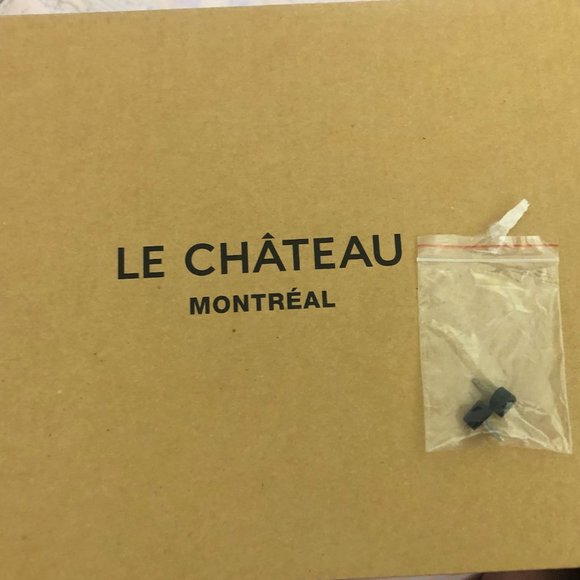 Leather Brand New Le Chateau  leather heels - Picture 5 of 9